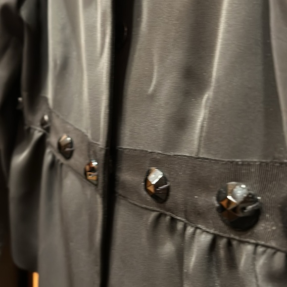 Wendy Katlen cropped top with Jewel trim - Picture 2 of 6